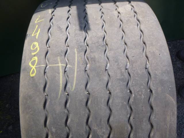 Opona używana 445/45R19,5 Continental BIEŻNIKOWANA