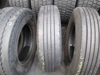 Opona używana 215/75R17.5 Uniroyal R300