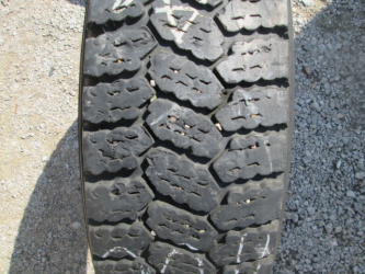 Opona używana 215/75R17.5 Uniroyal TSM