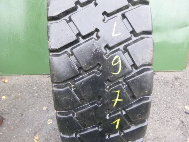 Opona używana 315/80R22,5 Barum BS73