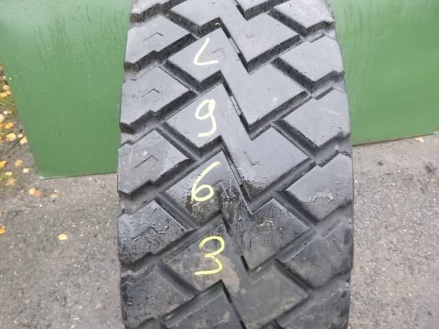 Opona używana 315/80R22,5 Barum POJEDYNCZE Z
