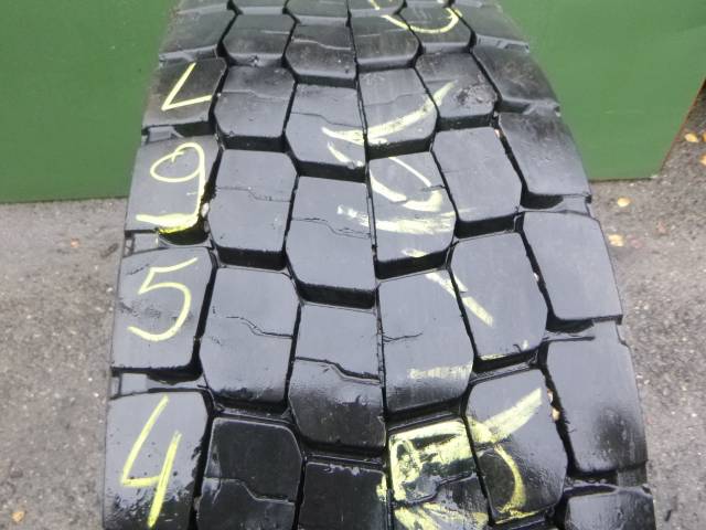 Opona używana 315/80R22,5 Firestone MICHELIN X-MULTI HD D