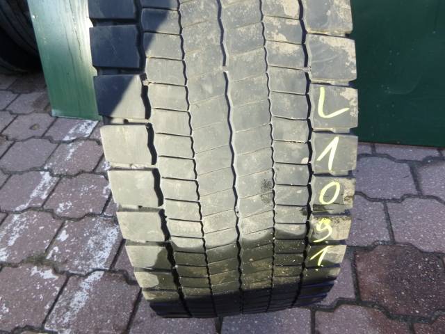 Opona używana 315/60R22,5 Sailun S701