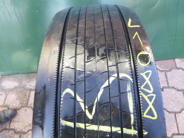 Opona używana 315/70R22,5 Bridgestone STEER ECOPIA