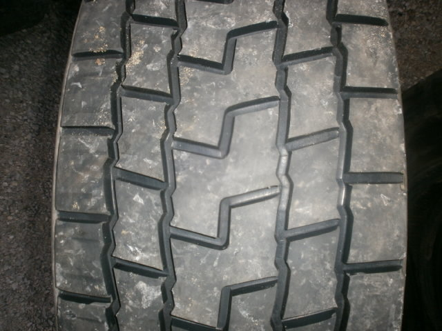 Opona używana 315/70R22.5 Michelin XDE2