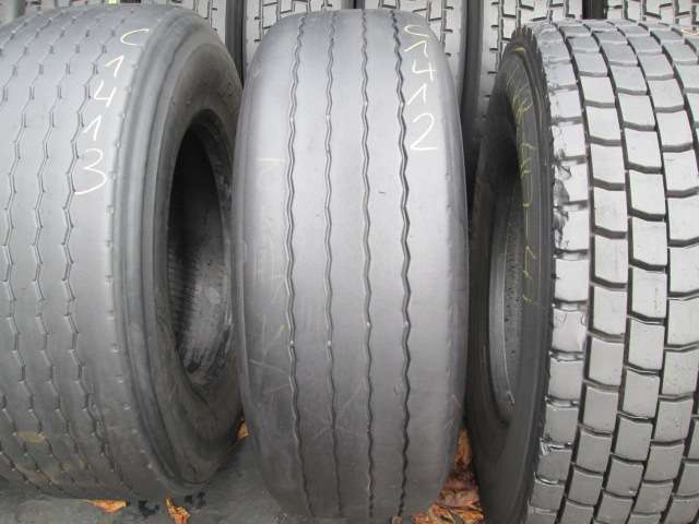 Opona używana 385/65R22.5 Bridgestone BIEZNIKOWANA