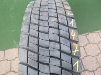 Opona używana 275/70R22,5 Bridgestone BIEŻNIKOWANA