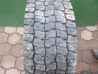 Opona używana 295/60R22,5 Bridgestone BIEŻNIKOWANA