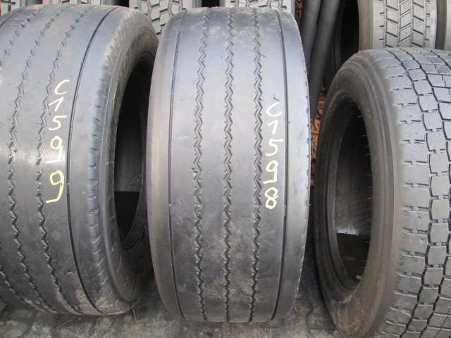 Opona używana 385/55R22.5 Uniroyal TH110