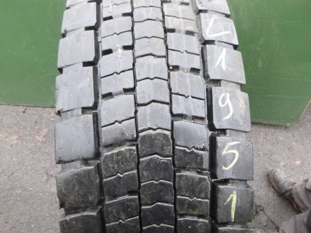 Opona używana 315/80R22,5 WESTLAKE WDR1