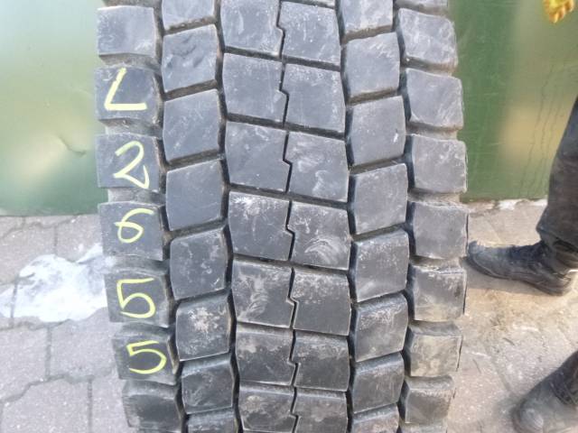 Opona używana 315/80R22,5 Bridgestone M729