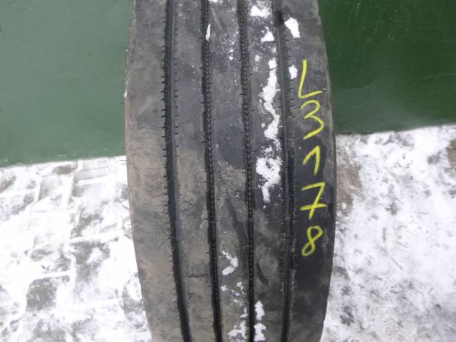 Opona używana 235/75R17,5 Hankook AH11