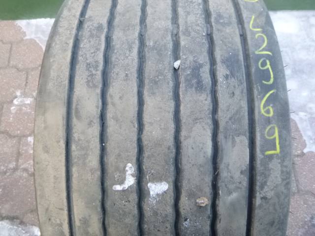 Opona używana 445/45R19,5 Kumho KLT03