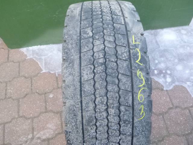 Opona używana 295/60R22,5 Hankook DL50