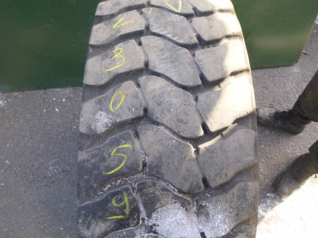 Opona używana 315/80R22,5 Firestone FD833