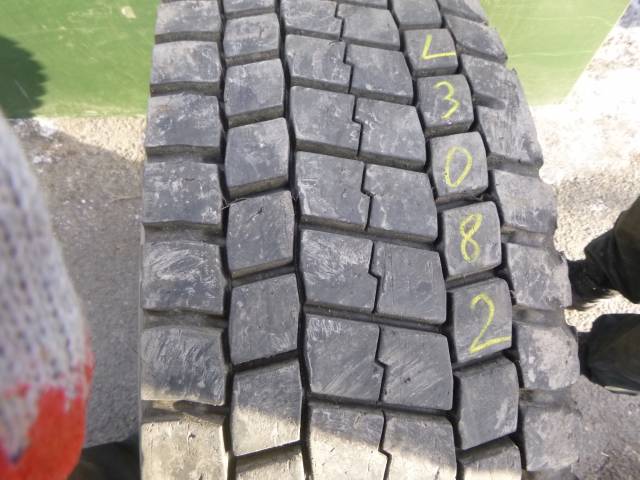 Opona używana 315/80R22,5 Bridgestone BRIDGESTONE M729
