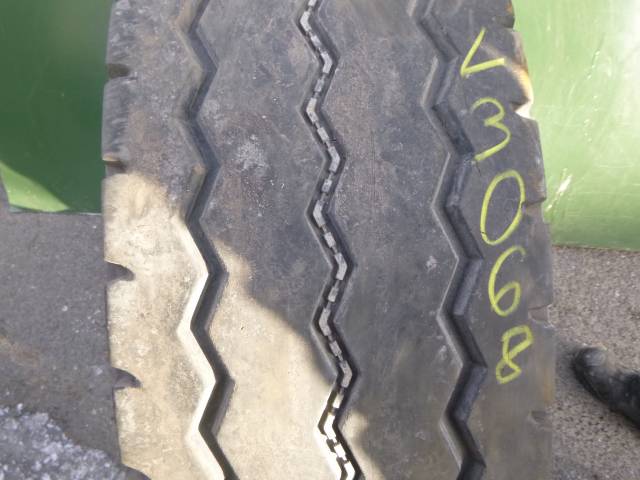 Opona używana 315/80R22,5 Falken GI388