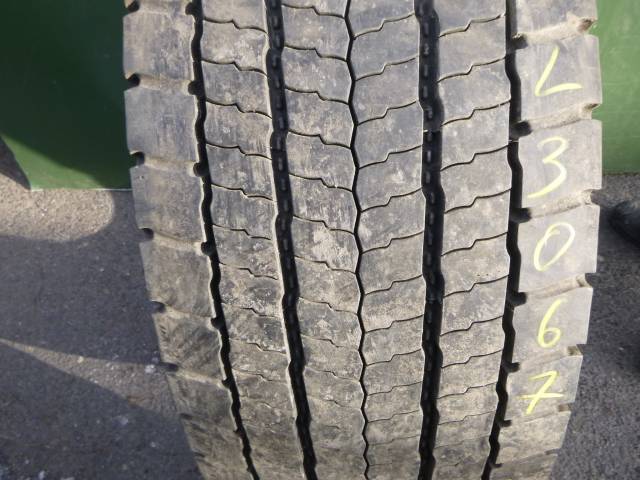 Opona używana 315/70R22,5 Pirelli R02 PRO