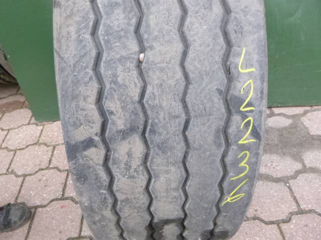 Opona używana 385/65R22,5 BERLINER BIEŻNIKOWANA