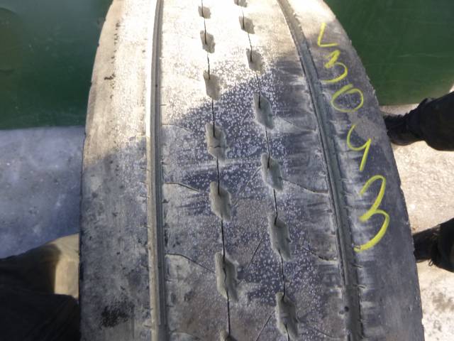 Opona używana 315/80R22,5 Goodyear KMAX S GEN-2