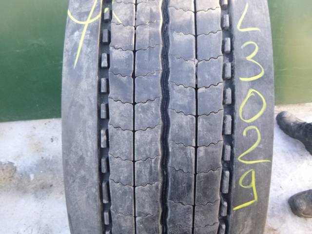 Opona używana 295/80R22,5 Michelin X-COACH Z