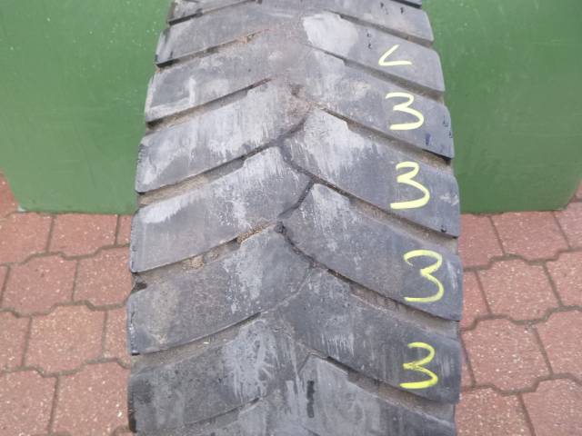 Opona używana 315/80R22,5 Bridgestone M-DRIVE 001
