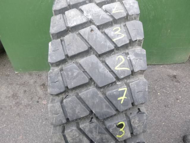 Opona używana 13R22,5 Continental HDC1