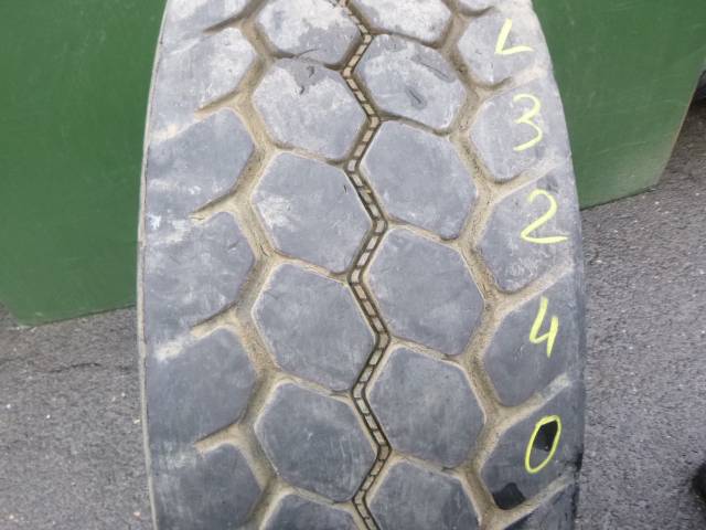 Opona używana 385/65R22,5 Bridgestone M-TRAILER 001 PLUS