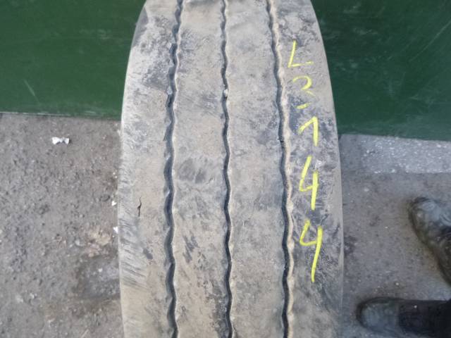 Opona używana 235/75R17,5 Continental HTR2