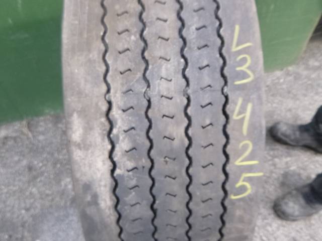 Opona używana 295/60R22,5 Goodyear BIEŻNIKOWANA