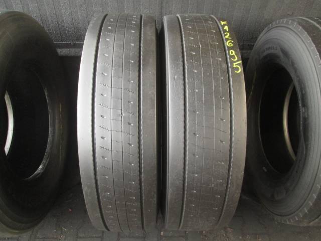 Opony używane 295/80R22,5 Bridgestone R-STEER 002