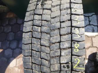 Opona używana 315/80R22,5 Pirelli TR01