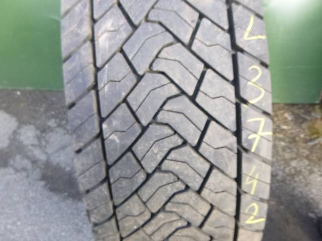 Opona używana 315/70R22,5 Goodyear KMAX D GEN-2