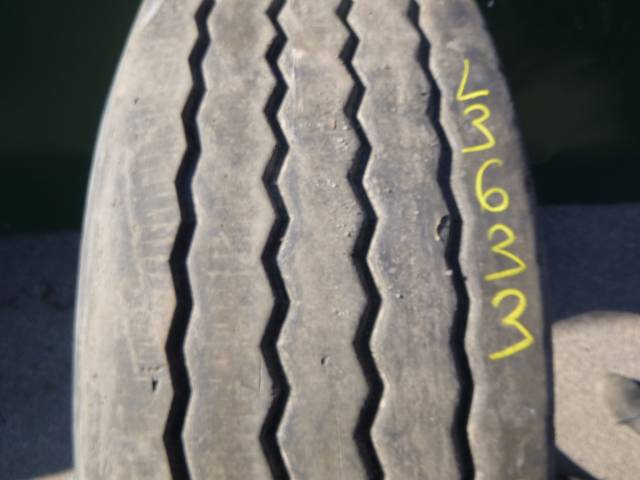 Opona używana 385/65R22,5 DOUBLECOIN BIEŻNIKOWANA