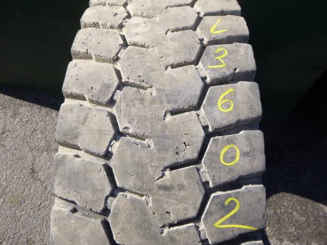 Opona używana 315/80R22,5 GITI GDM687