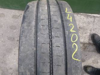 Opona używana 245/70R17,5 Bridgestone R-STEER 002