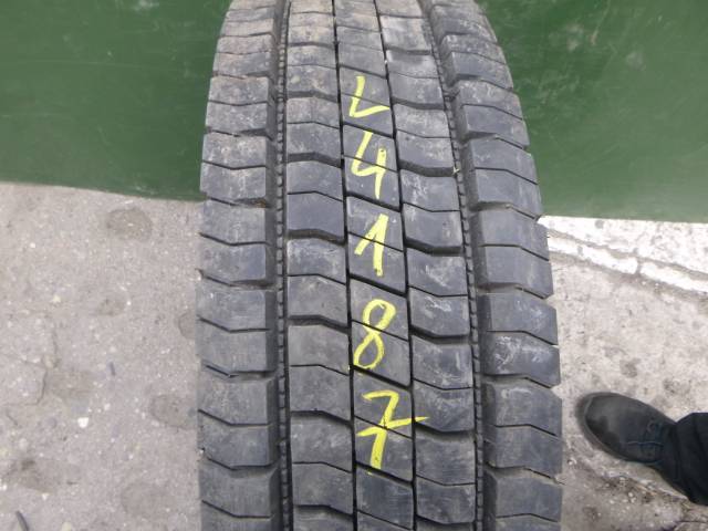 Opona używana 235/75R17,5 Continental LDR1