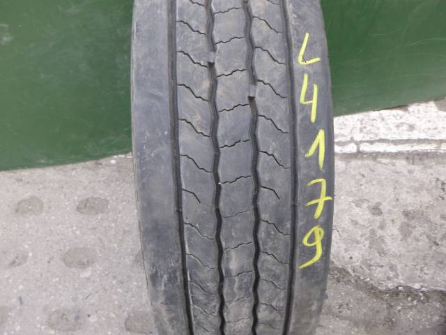 Opona używana 205/75R17,5 Hankook AH35