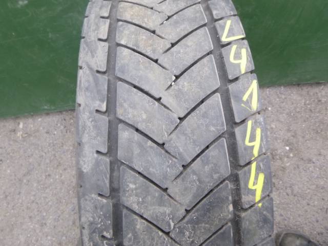 Opona używana 225/75R17,5 Goodyear KMAX D