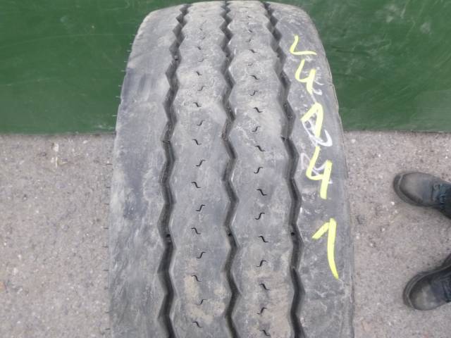 Opona używana 245/70R17,5 Michelin XTE2+