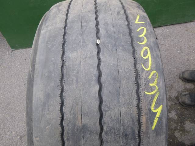Opona używana 385/55R22,5 Michelin X-LINE F