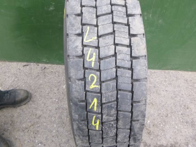 Opona używana 215/75R17,5 Continental Michelin XDE2