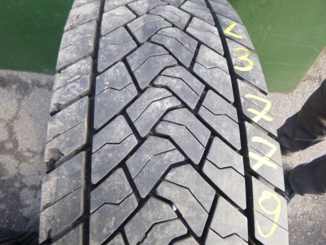 Opona używana 315/80R22,5 Goodyear KMAX D GEN-2