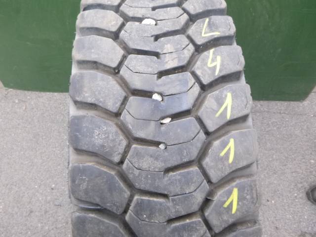 Opona używana 315/80R22,5 LAURENT LR WORKS D