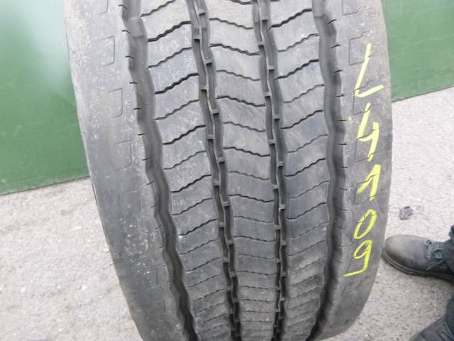 Opona używana 315/60R22,5 Yokohama 124R
