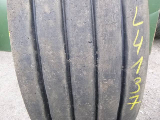 Opona używana 385/65R22,5 Pirelli R02 PRO