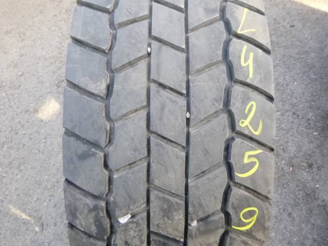 Opona używana 315/70R22,5 Uniroyal DH40
