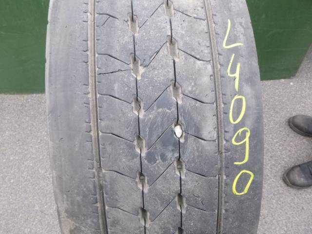 Opona używana 315/70R22,5 Goodyear KMAX S GEN-2