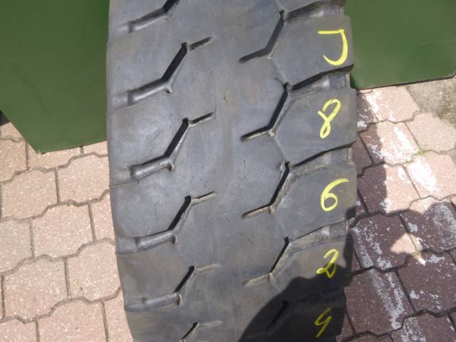 Opona używana 13R22,5 Austone ADM215
