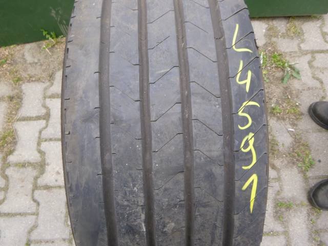 Opona używana 265/55R19,5 Goodyear KMAX T